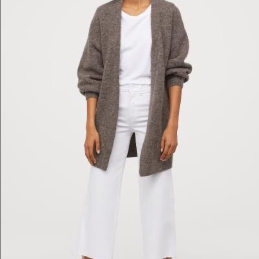 H&M tan basic women’s cardigan